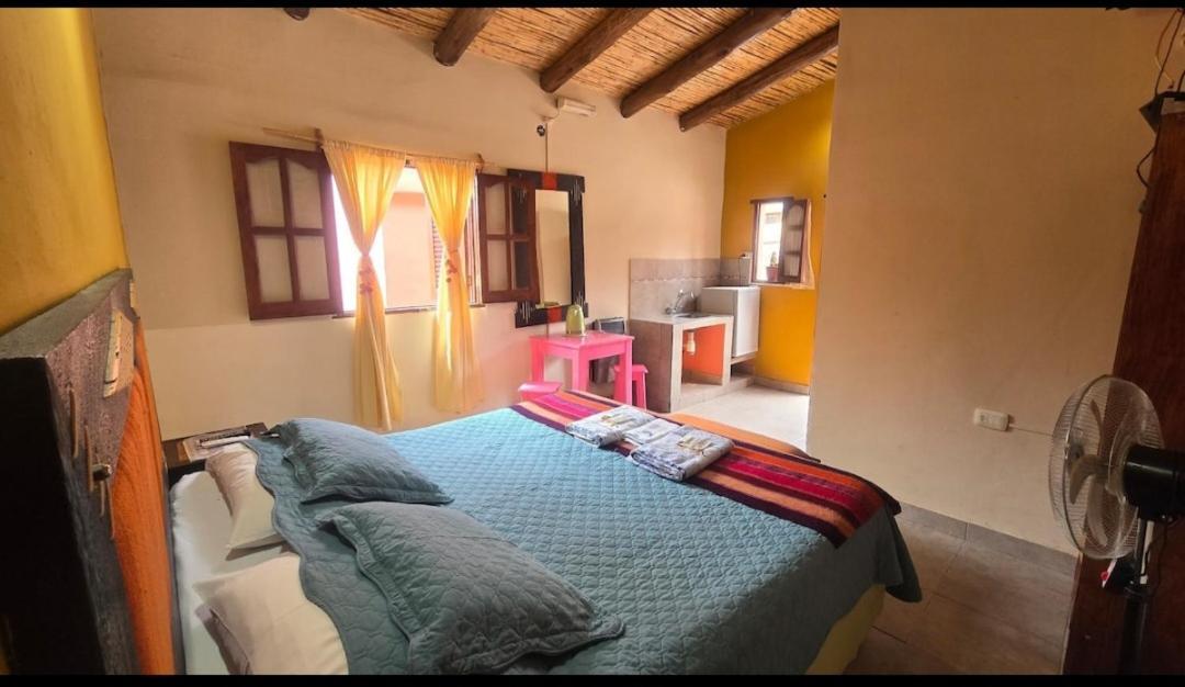 Hostal Paseo De Los Colorados Purmamarca Værelse billede